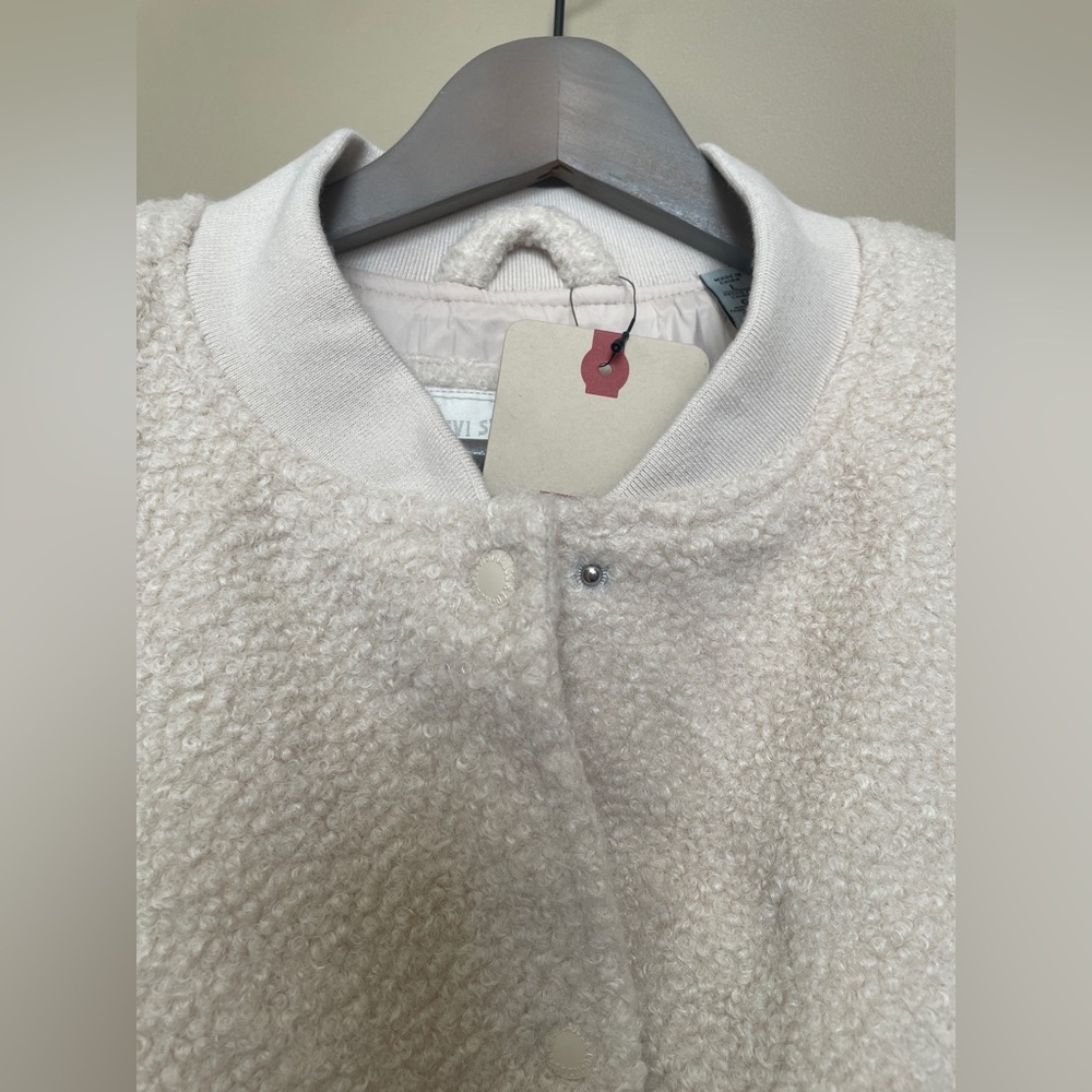 LEVI’S CROPPED VARSITY BOMBER JACKET - Picture 6 of 10